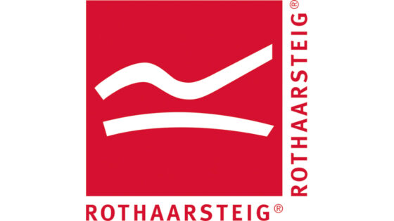 Het officiële Rothaarsteig-logo in rood en wit